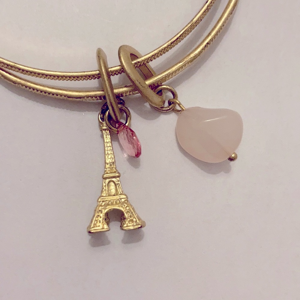 NEW F21 Paris Eiffel Tower Gold Charm Bracelet